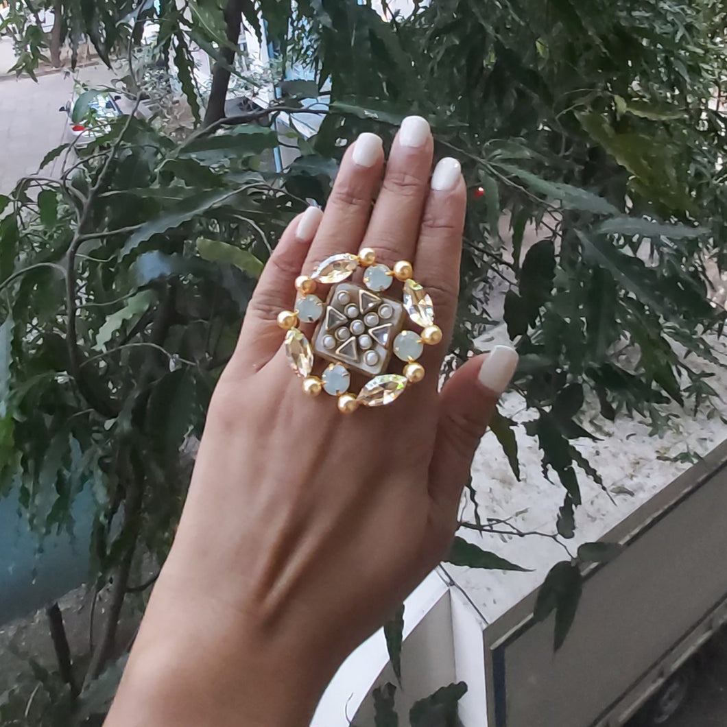 Suhaaya Mini Ring