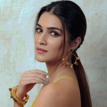 Load image into Gallery viewer, Kriti Sanon in Dina Hoops
